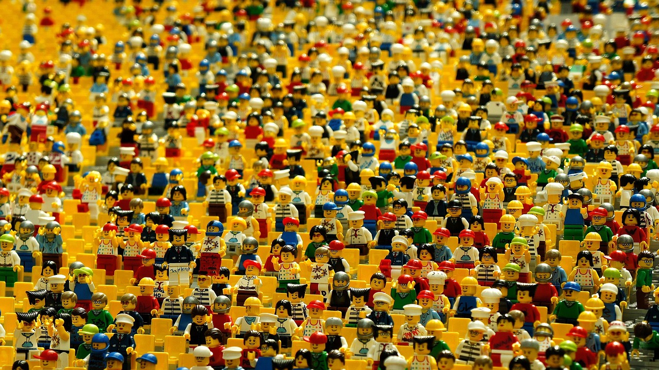 Sinnesfördere Spielzeuge: Warum sie wichtig für die Entwicklung von Kindern sind