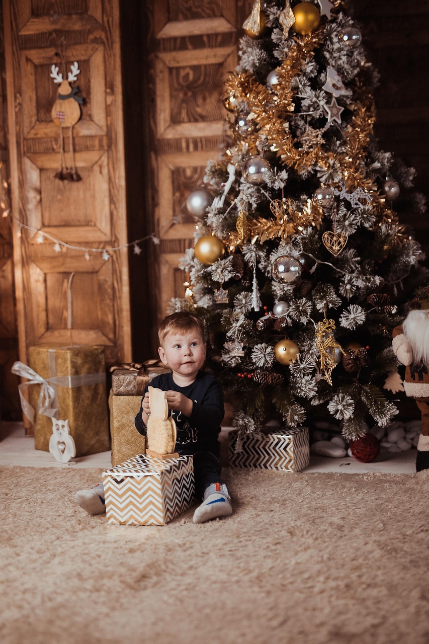 perfektes geschenk f&uuml;r jungenbabys &ndash; entdecken sie liebevolle und praktische babygeschenke f&uuml;r kleine jungs zu besonderen anl&auml;ssen.